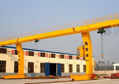L型電動(dòng)葫蘆門(mén)式起重機(jī)